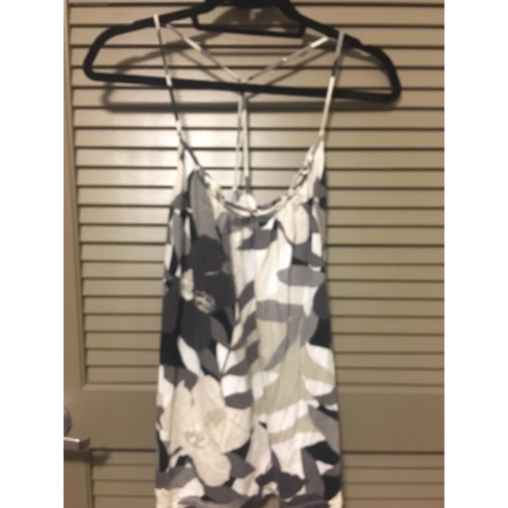 Multi-color patterned tank top
